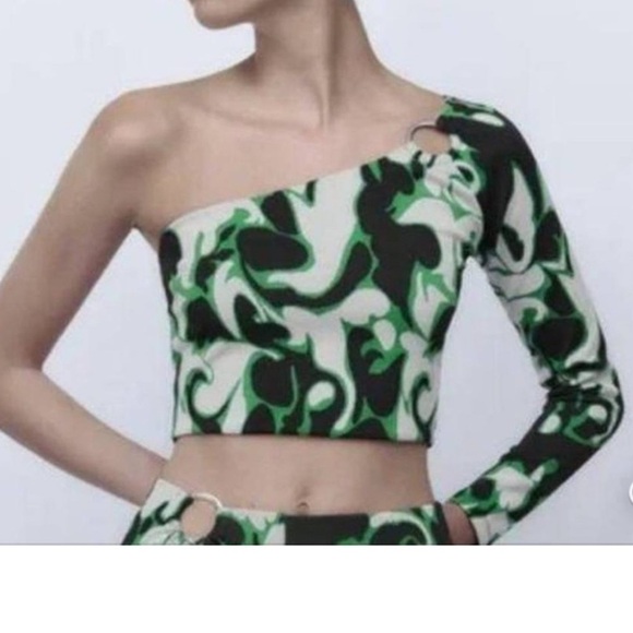 ZARA One Shoulder Ring Crop Top, Size S and L - Picture 5 of 8